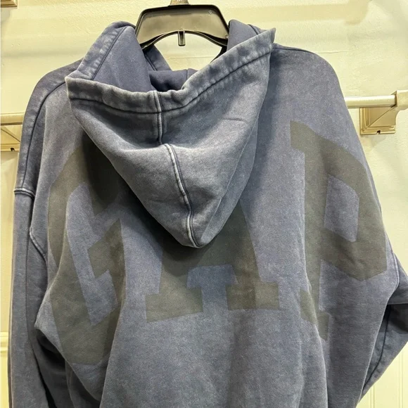 GAP Charcoal Gray Petite Hoodie - Picture 2 of 9